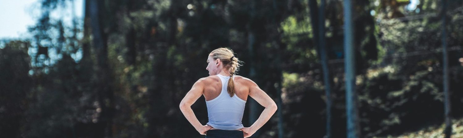Runner preparing to move on an outdoor path